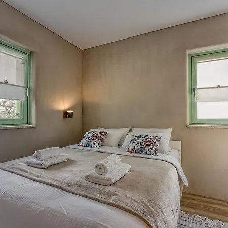 Pool Olivia With Sauna- Happy * Secovlje