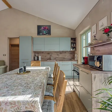 Pool Olivia With Sauna- Happy Secovlje