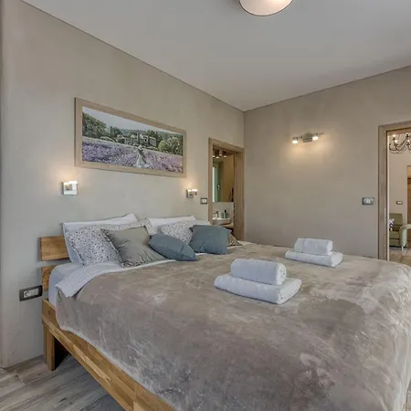 Apartamento Pool Olivia With Sauna- Happy Sečovlje