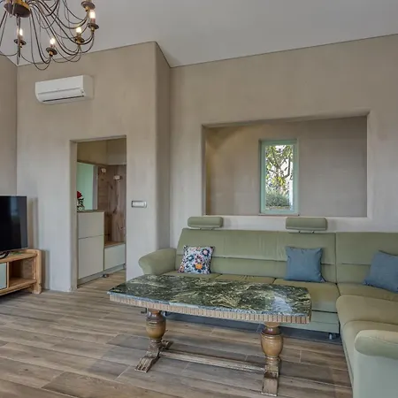 Pool Olivia With Sauna- Happy Sečovlje