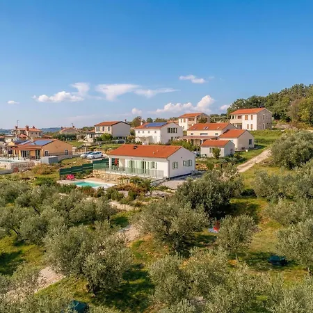 Villa Olivia Pool & Sauna Near Portoroz Villa