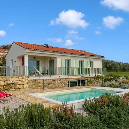 Olivia Pool & Sauna Near Portoroz 빌라 Sečovlje
