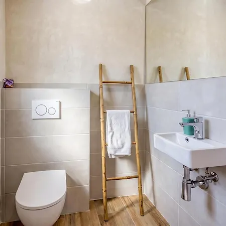 빌라 Olivia Pool & Sauna Near Portoroz *
