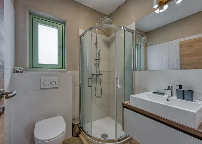 Pool Olivia With Sauna - Happy