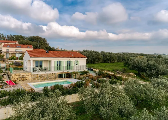 Pool Olivia With Sauna - Happy Willa *