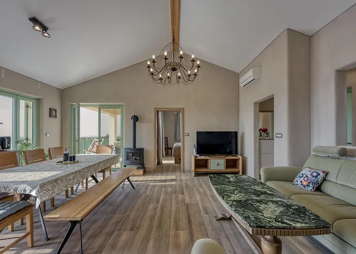 Pool Olivia With Sauna - Happy *