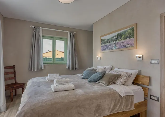 Pool Olivia With Sauna - Happy Willa *